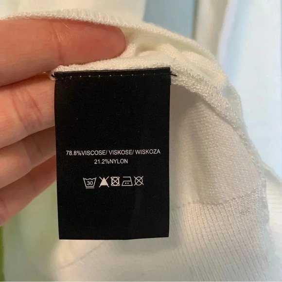 NWOT Gianni Feraud green white double  face v neck sweater bicolor - Picture 4 of 4